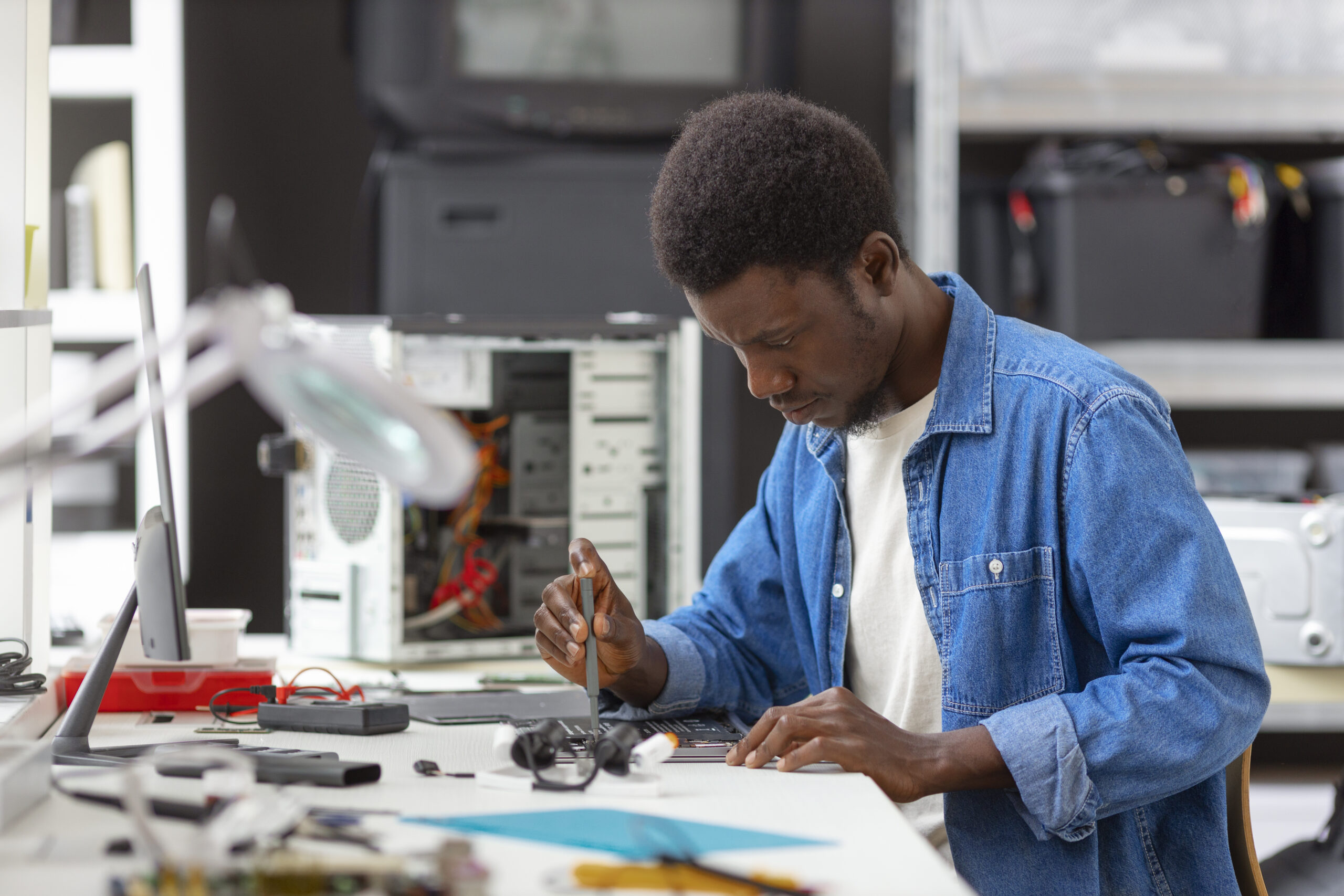 close-up-man-working-computer-chips